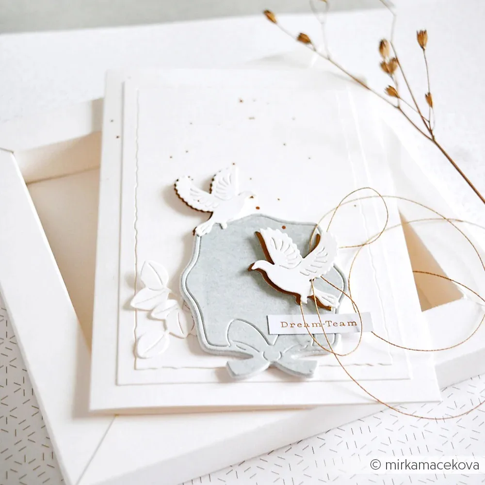 Dalgalı Kenarlı Çerçeve ve Fiy - Candle Making Books incelemesi ve fiyatı